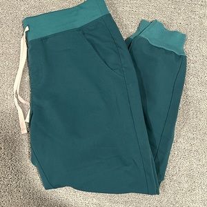 Figs scrub pants jogger style size M